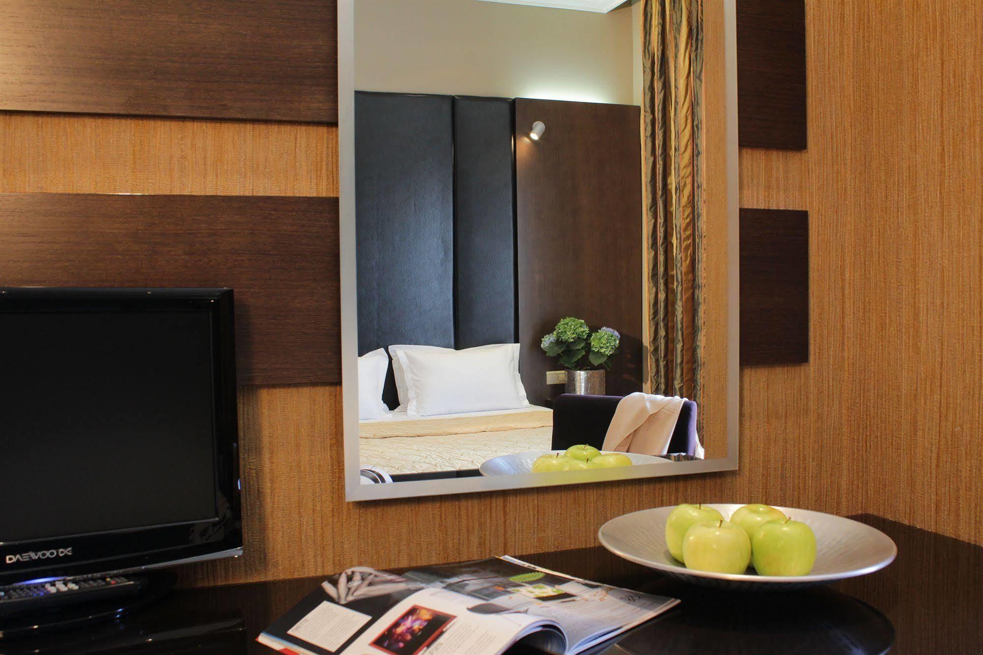 Galaxy Art Hotel Ореокастро Экстерьер фото