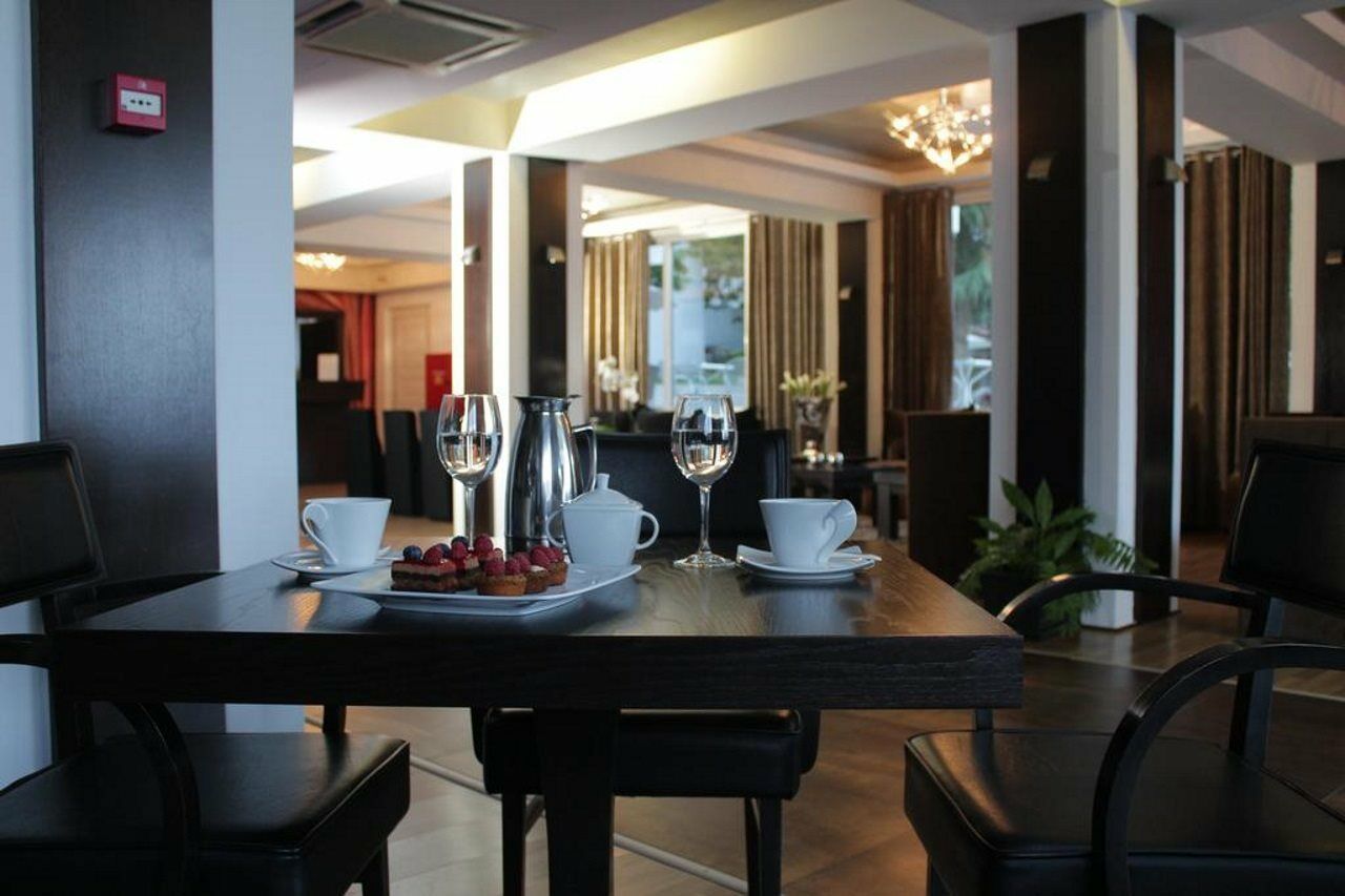 Galaxy Art Hotel Ореокастро Экстерьер фото